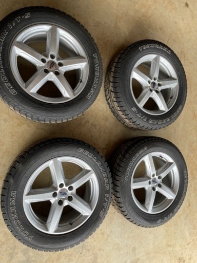 フォード　エクスプローラー純正アルミ　ヨコハマスタッドレス