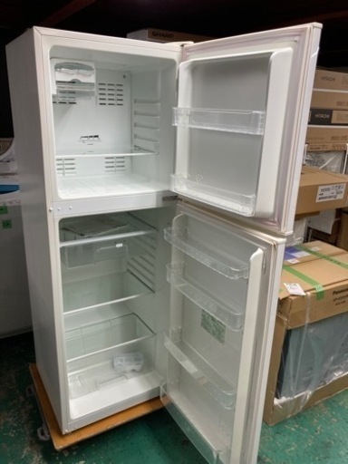 A1785　中古　ユーイング冷蔵庫　228L　2016年製