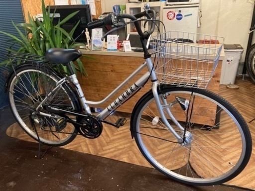 【後輪タイヤ・後輪チューブ新品！ LEDオートライト】6段変速　27インチ自転車　シルバー