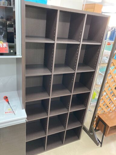 書庫　ニトリ製