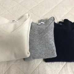 【受け渡し確定】☆UNIQLOのカシミヤニット 3着 500円☆