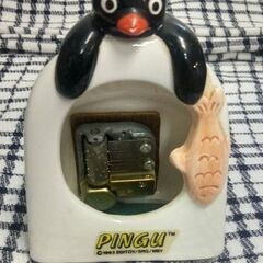 ☆ピングー　オルゴール付き写真入れ　中古品　　