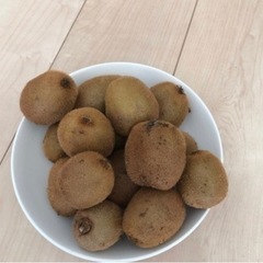④【無農薬】今年最後のサイズが大きめのMからＬＬ🤗キウイ🥝　の画像