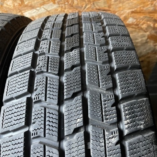 バリ山　GOODYEAR グッドイヤー　ICENAVI7 215/60R16 スタッドレス タイヤ　2017年製　16インチ