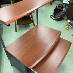 【リサイクルショップ　ピカソ　小松原】座デスク ロータイプパソコンデスク ダークオーク木目柄 EZ1-DESK009★2608★の画像