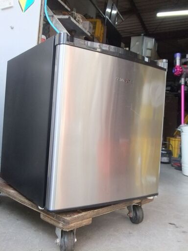 G912　DOMETIC　冷蔵庫１ドア　42L  型番DS42  ２０１７年製