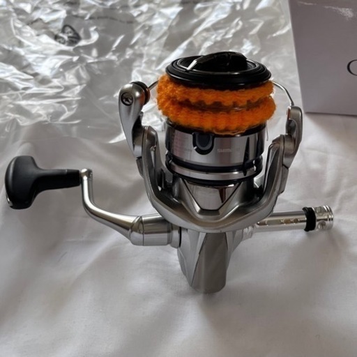小キズ シマノ(SHIMANO) スピニングリール 19 ストラディック C3000HG バーサタイル GOMEXUS スタン