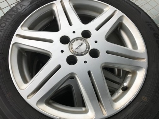 ※終了※★日産セレナ装着★スタッドレスタイヤ 175/65R15 84Q