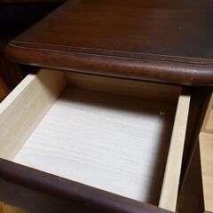 無料★現状渡し、棚(昔で言う電話代みたいな棚？)11/30まで掲載の画像