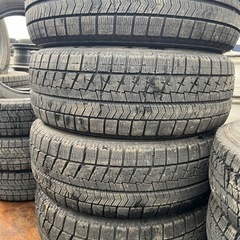 215/60R16 2019年製　VRX❣️ クラウン　カムリ　CX3等に