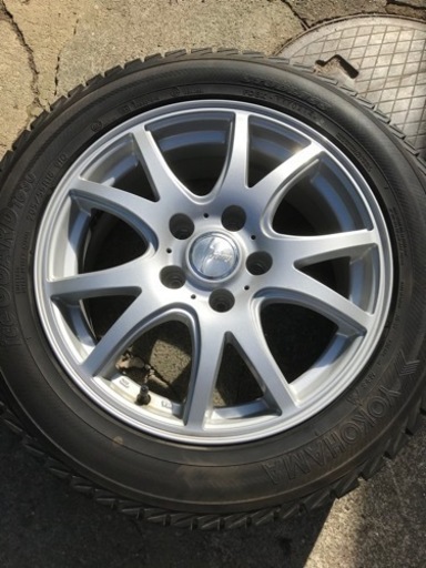 スタッドレスタイヤ