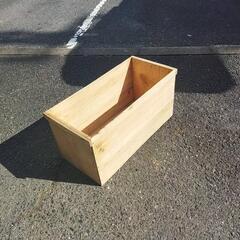 リンゴ箱１個