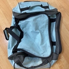 ボストンバック　ゴロゴロタイヤ付き