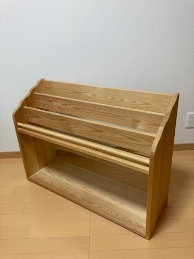 【天然無垢材】表紙の見える絵本棚　ブックシェルフ