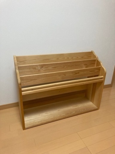 【天然無垢材】表紙の見える絵本棚　ブックシェルフ