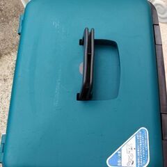 (取引中) クーラーボックス(2電源式電子冷温ボックス)の画像