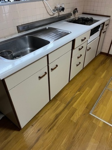 システムキッチン＆都市ガスコンロのセットです。