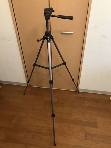 三脚