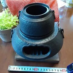 ☆高級美品　鉄製　茶道　茶釜花びん　台つき　千葉県野田市