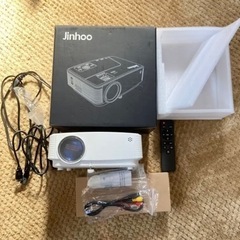 ミラーリング 小型 プロジェクター WiFi対応　スクリーン付き