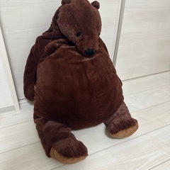 IKEAのクマのぬいぐるみの画像