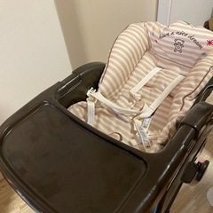 [値下げしました]Aprica ハイローチェアの画像