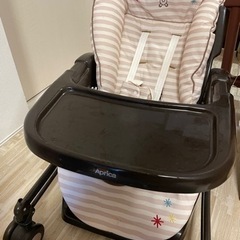 [値下げしました]Aprica ハイローチェアの画像