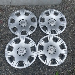 ハイエースホイールキャップ