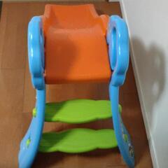 子ども用すべり台の画像