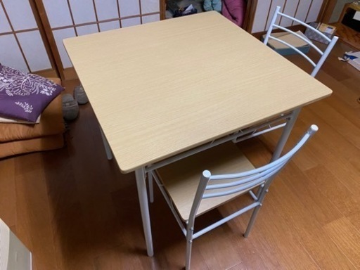取引先決定 ダイニングデスク×1、チェアー×2