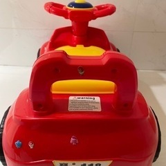 トイレトレーニングに 子供用便器（おまる）/車タイプ の画像