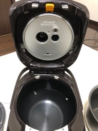 ZOJIRUSHI NP-ZU18型　圧力IH炊飯ジャー　極め炊き