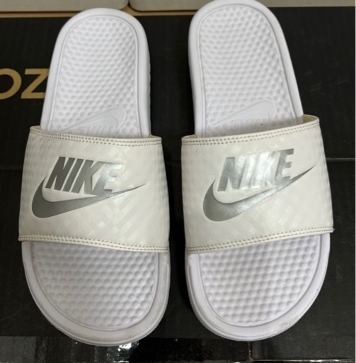 ★NIKE（べナッシ）サンダル　メンズ28センチ★
