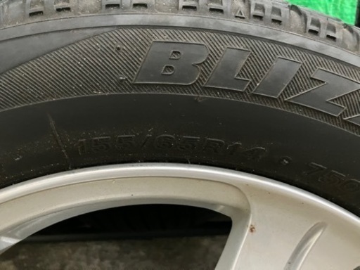 お話中　早めの準備を！！155/65R14 スタッドレス　軽