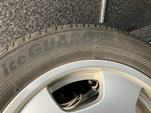 215/60R16 ホイール付きスタッドレスタイヤ