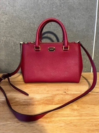 【最終価格】MICHAEL KORS  マイケルコースショルダーバッグ　赤色