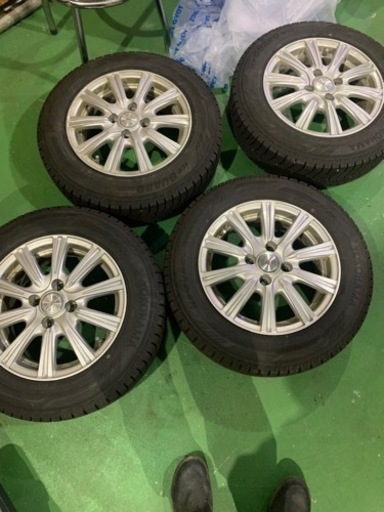 2021スタッドレスタイヤホイール　ヨコハマ