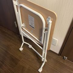 【無料】折りたたみミニテーブルの画像