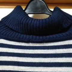 新品　ニット　タートルネック　の画像