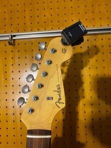 Fender stratocaster スタンド付き※11月27日(日)迄