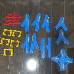 取引中プラレールのレールの画像