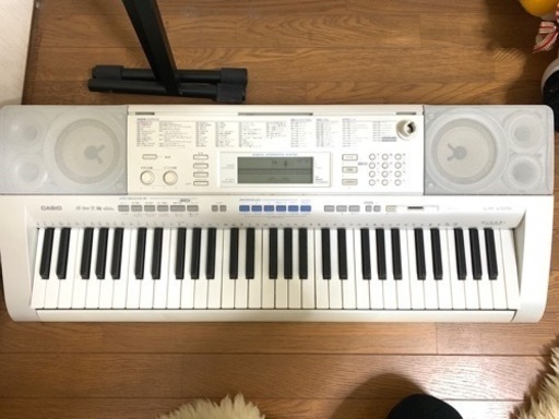 【取引中】CASIO LK-205 電子ピアノ