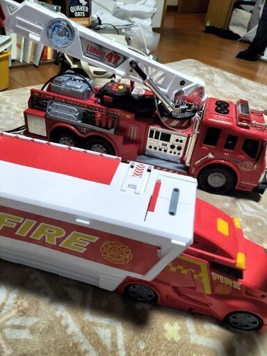 消防車　おもちゃ
