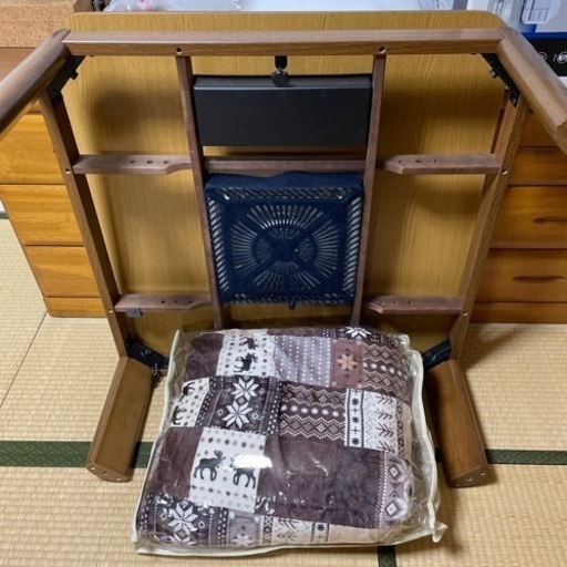 こたつ机(こたつ布団付)
