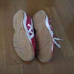 アシックス　27センチ　卓球の画像