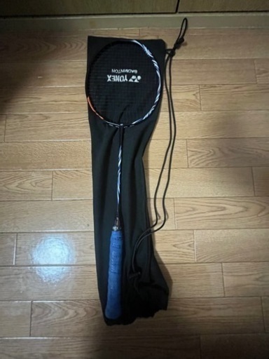 バドミントンラケット　アストロクス100zz