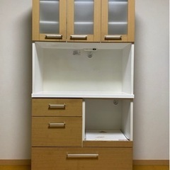 食器棚  高さ180cm  横幅 88cm  奥行き 42cm