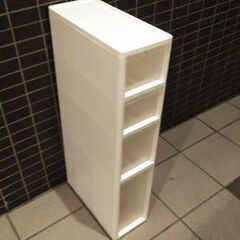 ⭐美品！！ワンコイン！！⭐　スリムストッカー