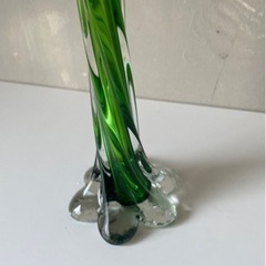花瓶 一輪挿し ガラスグリーンjtseの画像
