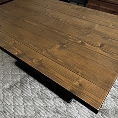 昇降式テーブルの画像